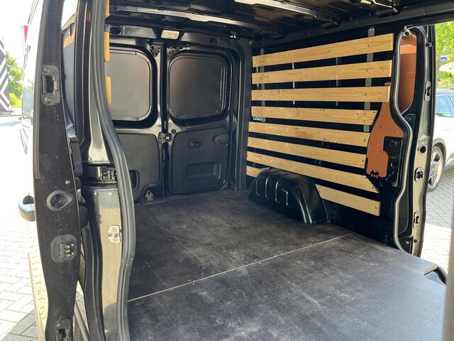 Renault TRAFIC 2.0 dCi 130 T30 L2H1 Work Edition | Trekhaak | Zijschuifdeur links | Betimmering