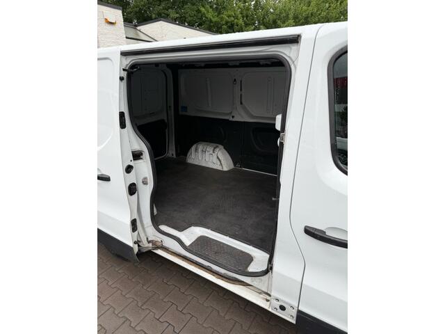 Renault TRAFIC dci 120