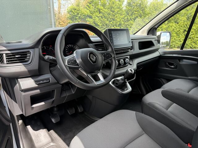 Renault TRAFIC 2.0 dCi 130 PK / L2H1 / AIRCO / CRUISE / NAVI / TREKHAAK / CAMERA / 3-ZITS / ZEER NETJES