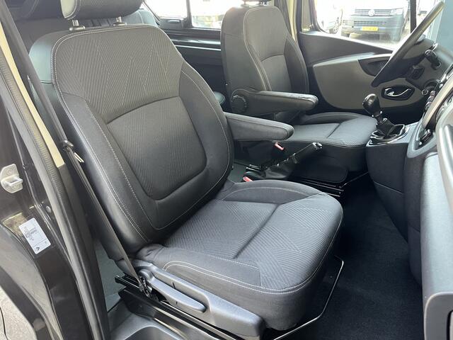 Renault TRAFIC 1.6 dCi T29 L2H1 DC 126pk Airco Cruise controle Trekhaak 2000kg Telefoonvoorbereiding Parkeerhulp achter Verlengde wielbasis 5-Persoons Euro 6 Bpm vrij voor particulier gebruik
