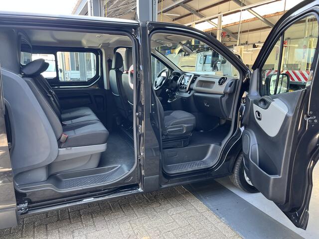 Renault TRAFIC 1.6 dCi T29 L2H1 DC 126pk Airco Cruise controle Trekhaak 2000kg Telefoonvoorbereiding Parkeerhulp achter Verlengde wielbasis 5-Persoons Euro 6 Bpm vrij voor particulier gebruik
