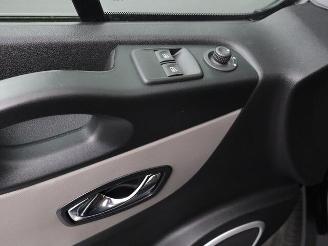 Renault TRAFIC 1.6DCi 120PK Lang Dubbele Cabine Black Edition | Navigatie | Airco | Cruise | Trekhaak
