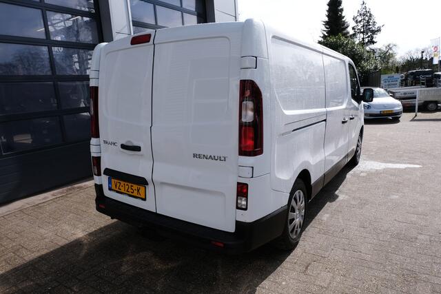 Renault TRAFIC 1.6 dCi T29 L2H1 Comfort Energy / TREKHAAK / CRUISE / AIRCO / SCHERM /