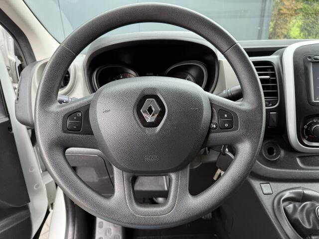 Renault TRAFIC 1.6 dCi 120 PK / L2H1 / TREKHAAK / AIRCO / CRUISE / NAVI / BLUETOOTH / 3-ZITS