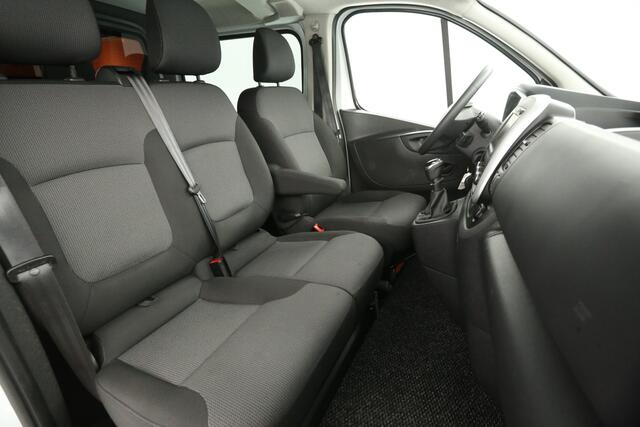 Renault TRAFIC 2.0 dCi 120 T29 L2H1 Dubbele Cabine Airco Cruise Navi 6 Persoons LED PDC Elektrpakket