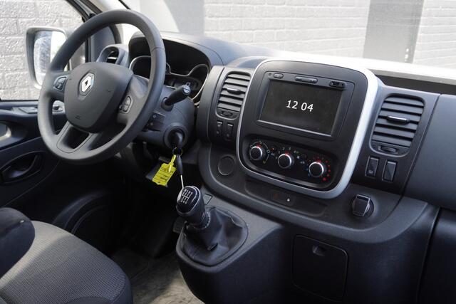 Renault TRAFIC 2.0 dCi 120PK L2 Dubbel Cabine EURO 6 - Airco - Navi - Cruise - ¤14.900,- Excl.