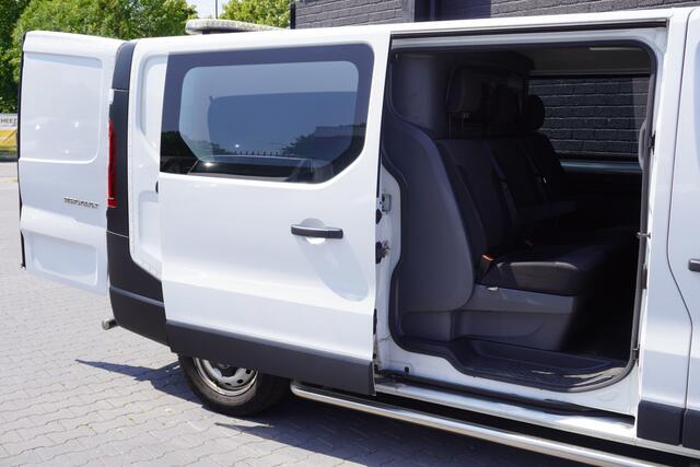 Renault TRAFIC 2.0 dCi 120PK L2 Dubbel Cabine EURO 6 - Airco - Navi - Cruise - ¤14.900,- Excl.