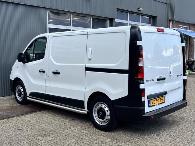 Renault TRAFIC 1.6 dCi L1H1 2x Schuifdeur Kastinrichting Airco Cruise controle Kastinrichting 3-Persoons Telefoonverbinding Parkeersensoren achter Sitebars 1e eigenaar Euro 6 Dealer onderhouden