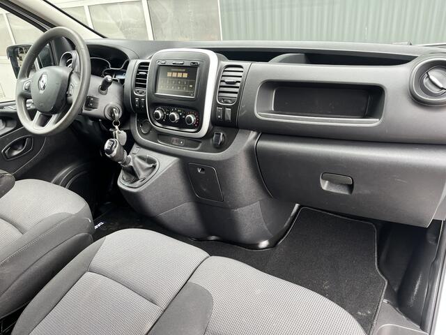 Renault TRAFIC 1.6 dCi L1H1 2x Schuifdeur Kastinrichting Airco Cruise controle Kastinrichting 3-Persoons Telefoonverbinding Parkeersensoren achter Sitebars 1e eigenaar Euro 6 Dealer onderhouden