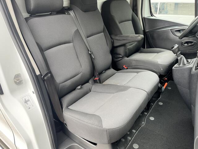 Renault TRAFIC 1.6 dCi L1H1 2x Schuifdeur Kastinrichting Airco Cruise controle Kastinrichting 3-Persoons Telefoonverbinding Parkeersensoren achter Sitebars 1e eigenaar Euro 6 Dealer onderhouden