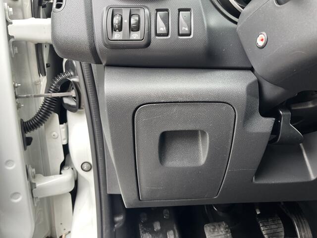 Renault TRAFIC 1.6 dCi L1H1 2x Schuifdeur Kastinrichting Airco Cruise controle Kastinrichting 3-Persoons Telefoonverbinding Parkeersensoren achter Sitebars 1e eigenaar Euro 6 Dealer onderhouden
