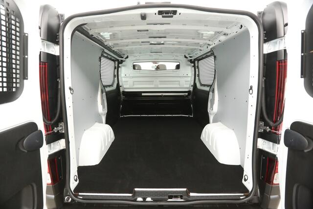 Renault TRAFIC 2.0 dCi T29 L1H1 Airco Cruise 2xSchuifdeur Navigatie PDC 3 Persoons Trekhaak