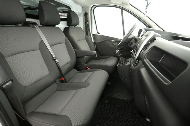 Renault TRAFIC 2.0 dCi T29 L1H1 Airco Cruise 2xSchuifdeur Navigatie PDC 3 Persoons Trekhaak