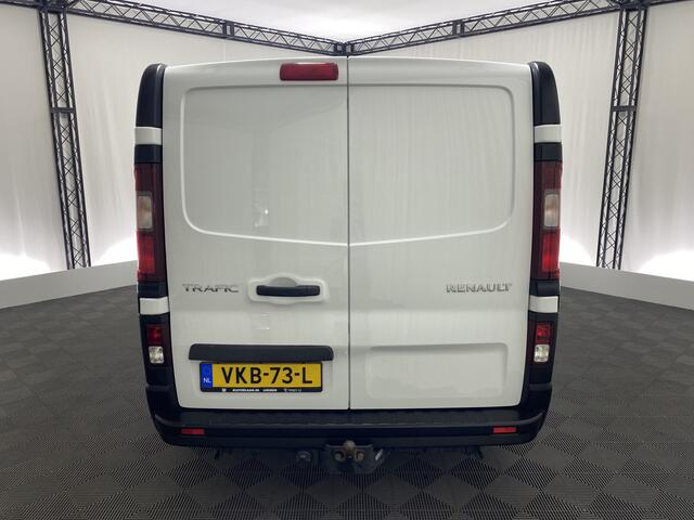 Renault TRAFIC 120 pk T29 L2H1 Comfort | Prijs ex Btw | 3-persoons | Airco | Trekhaak