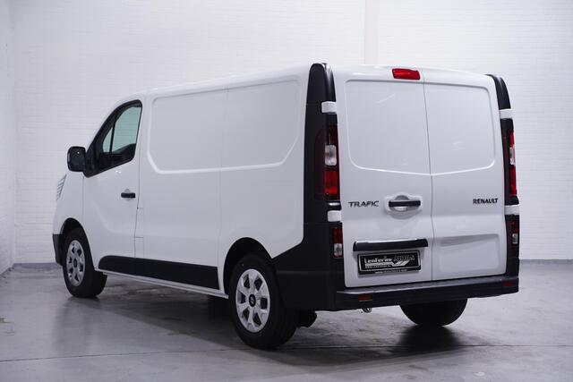 Renault TRAFIC 2.0 dCi 110 pk L1H1 Airco, Apple Carplay BPM Vrij, Cruise Control, LED Koplampen, PDC achter, 3-Zits