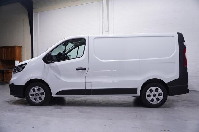 Renault TRAFIC 2.0 dCi 110 pk L1H1 Airco, Apple Carplay BPM Vrij, Cruise Control, LED Koplampen, PDC achter, 3-Zits