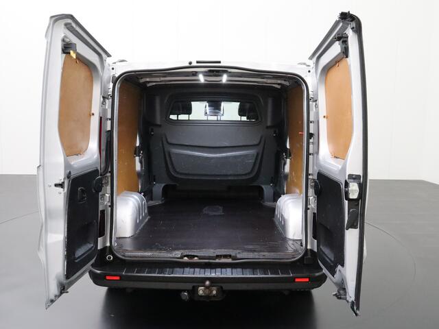Renault TRAFIC 2.0DCI 145PK Automaat Lang Dubbel Cabine Sport | Leder | Navigatie | Camera | Airco | Cruise | Trekhaak