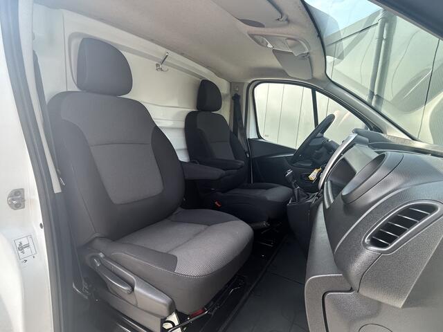 Renault TRAFIC 2.0 dCi 120 PK / L1H1 / 1e EIG. / INRICHTING / TREKHAAK / 2X SCHUIFDEUR / AIRCO / CRUISE / NAVI