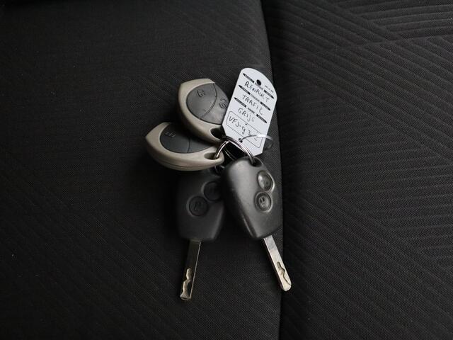 Renault TRAFIC Bas 2.0DCi 145Pk Lang Dubbele Cabine Edition | Camera | Privacy Glass | Trekhaak
