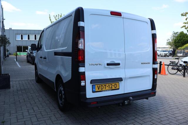 Renault TRAFIC 2.0 dCi 120 T29 L1H1 Comfort 2 Zits | Trekhaak | Led | DAB | Sensoren | Airco | Cruise | BTW | NAP | Volledig Dealer Onderh.