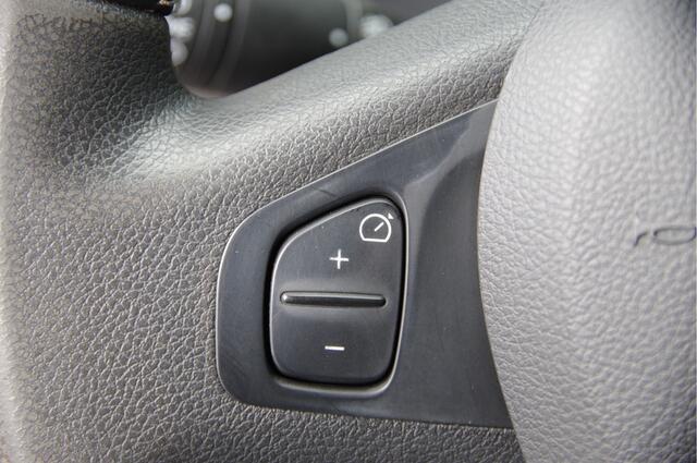 Renault TRAFIC 2.0 dCi LUXE 145PK AUT. DC-5P, LED, TREKHAAK, CAMERA, CLIMA, NAVI, CRUISE, LM WIELEN, SIDEBARS, NL AUTO, NAP, DUBBELE CABINE