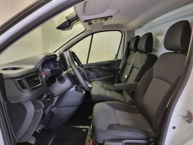 Renault TRAFIC 2.0 dCi 130 T30 L2H1 Work Edition | Navigatie | 2x schuifdeur | Trekhaak |