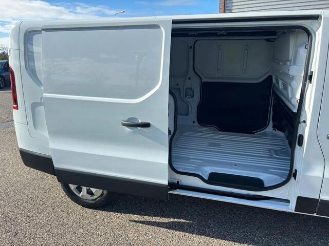 Renault TRAFIC 2.0DCI L2H1 Automaat Airco Navi Cruisecontrol Trekhaak Dubbelschuifdeur BPM VRIJ NIEUW