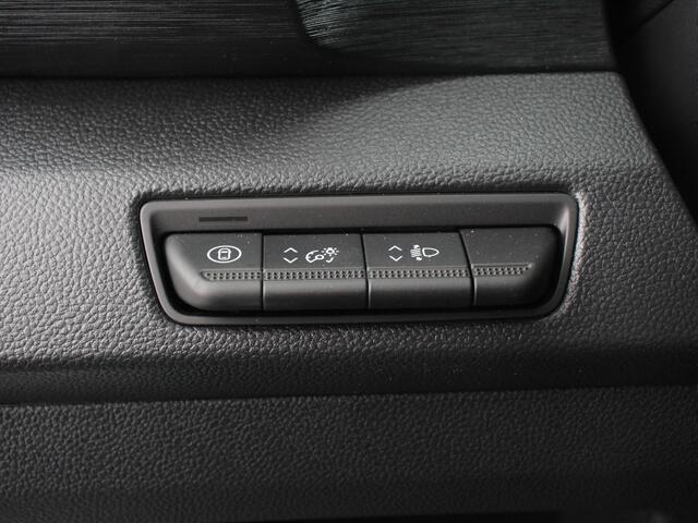 Renault TRAFIC 2.0 Blue dC1 150 EDC T30 L2H1 Advance Navigatie Airco Lichtmetalen velgen Betimmering Trekhaak Camera Parkeer sensoren Dab