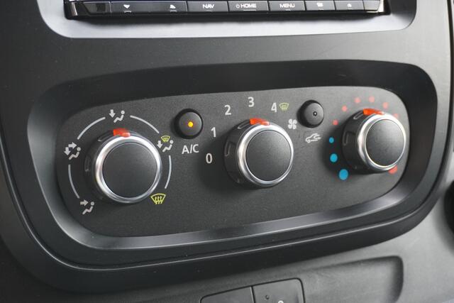 Renault TRAFIC 2.0 dCi 145PK Automaat EURO 6 - Airco - Navi - Cruise - Camera - ¤14.900,- Excl.