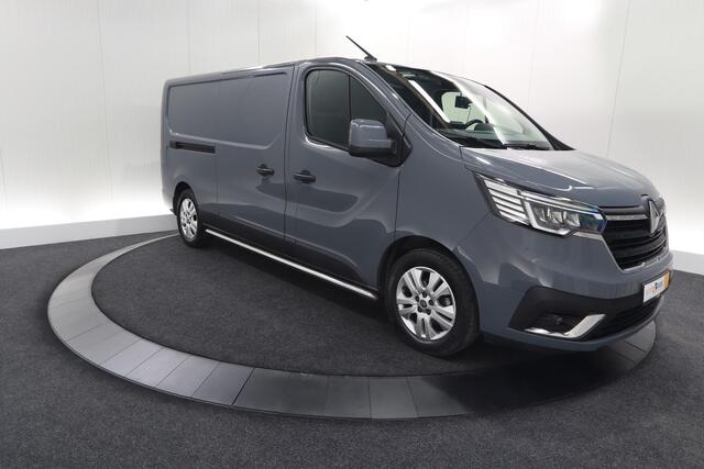 Renault TRAFIC 2.0 dCi 110 T30 L2H1 Work Edition | Trekhaak | Camera | Navigatie | Sidebars | Betimmering Laadruimte