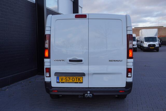 Renault TRAFIC 2.0 dCi 110PK L2 EURO 6 - Airco - Cruise - Trekhaak - ¤23.900,- Excl.