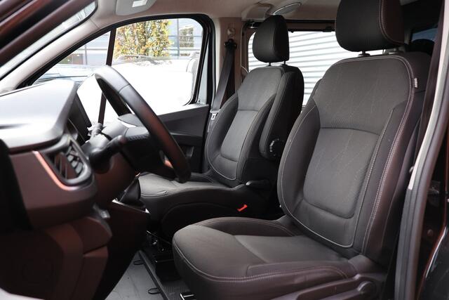 Renault TRAFIC 2.0 dCi 170 PK L2H1 DC | CarPlay | Camera | Navigatie | LED Koplampen | Climate control | Trekhaak | Cruise control | 5-Zitter | Nieuwe APK | NAP Logisch