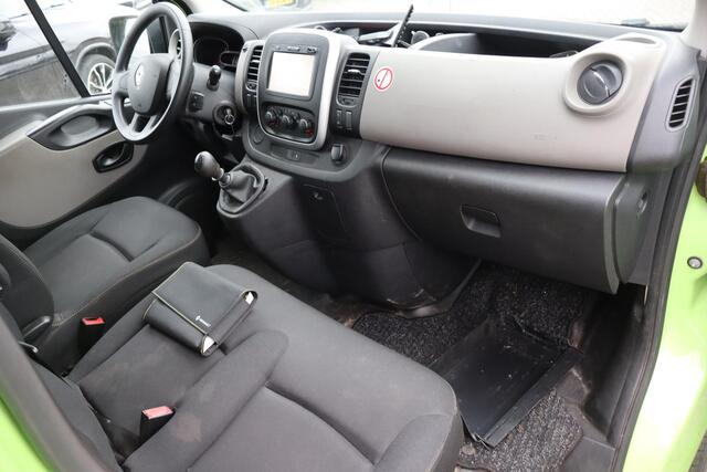 Renault TRAFIC Passenger 1.6 dCi Grand Authentique Energy 9 persoons, Radio cd speler, Navigatie, Trekhaak, BPM en BTW!