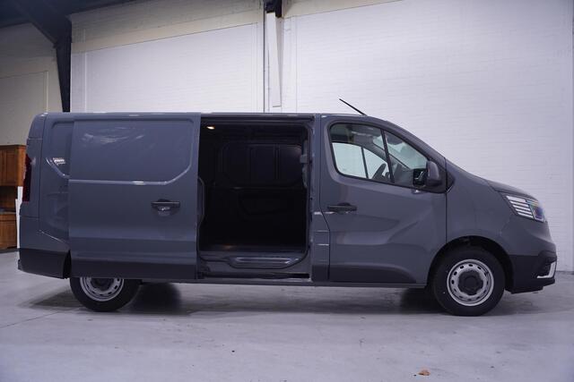 Renault TRAFIC 2.0 Blue dCi 150 pk L2H1 Airco, Camera BPM vrij Cruise Control, LED Koplampen, Apple Carplay, Nieuw, 3-Zits