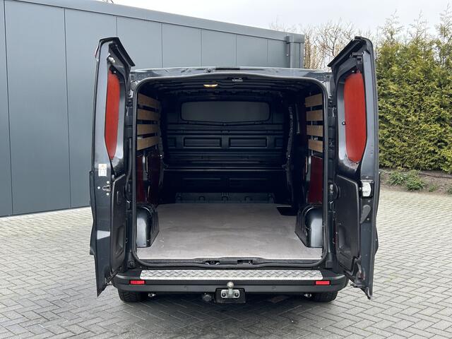 Renault TRAFIC 2.0 dCi / L2H1 / 1e EIG. / 21.178 KM !! / TREKHAAK / AIRCO / CRUISE / NAVI / APPLE CARPLAY / 3-ZITS / LED