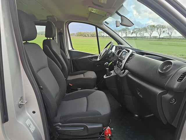 Renault TRAFIC 2.0 dCi 145 T29 L2H1 DC Airco Automaat Navi Sidebars Euro6 145Pk NAP 1e Eigenaar!