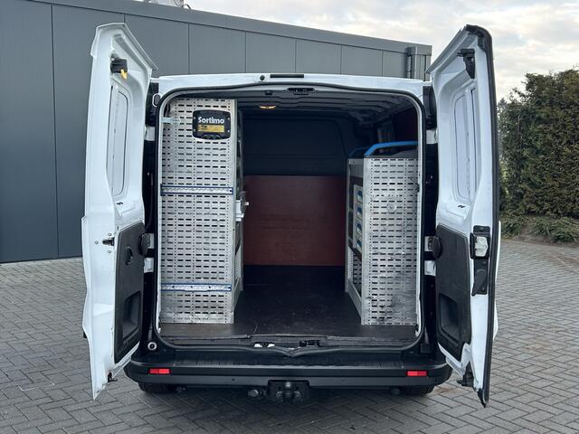 Renault TRAFIC 2.0 dCi 146 PK / L2H1 / 1e EIG. / AUTOMAAT / SORTIMO INRICHTING / TREKHAAK / AIRCO / CRUISE / BLUETOOTH / 3-ZITS