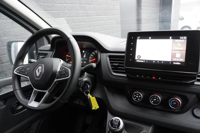 Renault TRAFIC 2.0 dCi 110PK EURO 6 - Airco - Navi - Cruise - ¤ 15.950,- Excl.