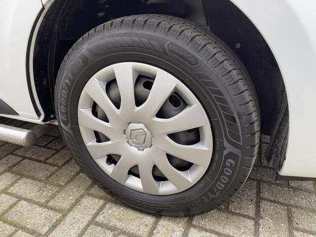 Renault TRAFIC 2.0 dCi 120pk T29 L2H1 Work Edition / vaste prijs rijklaar ¤ 14.950 ex btw / lease vanaf ¤ 252 / imperial / cruise / airco / navigatie / sidebars / euro 6