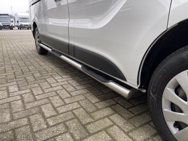 Renault TRAFIC 2.0 dCi 120pk T29 L2H1 Work Edition / vaste prijs rijklaar ¤ 14.950 ex btw / lease vanaf ¤ 252 / imperial / cruise / airco / navigatie / sidebars / euro 6