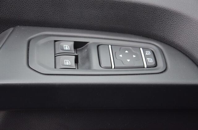 Renault TRAFIC 2.0dCI 130 L2H1 Dubbele Cabine 2x Schuifdeur