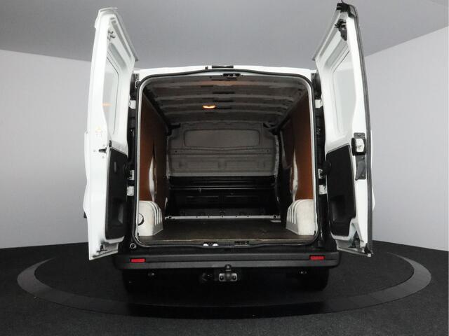 Renault TRAFIC 2.0 dCi 110 T30 L2H1 Générique | trekhaak