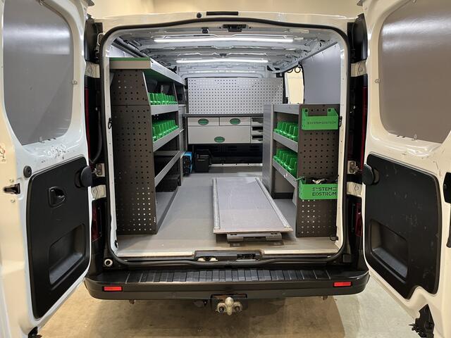 Renault TRAFIC 2.0 150 PK L2H1 Advance Automaat Servicebus / Inrichting / Euro 6 / Airco / Schuifdeur L + R / 220V. / CarPlay / Camera / LED / Navigatie / Cruise Control / 78.300 KM !!