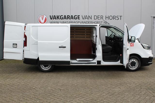 Renault TRAFIC 2.0-130pk dCi T30 L2H1. Dames en heren ondernemers opgelet ! Erg nette Renault Trafic met slechts 45.000km ! Airco, cruise control, trekhaak, laadruimte betimmerd, telefoonvoorb., bijrijdersbank, centrale vergr. afstand bediend etc, etc