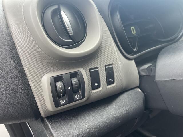 Renault TRAFIC 1.6 dCi T29L2H1 3 persoons Parkeersensoren