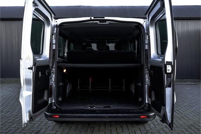 Renault TRAFIC Blue dCi 150PK | L2H1 | 9-Zits | LED | Canera | Navi | Zijschuifdeur R+L | Cruise | Airco | PDC | Euro 6