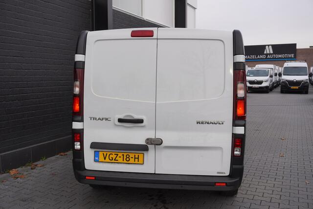 Renault TRAFIC 2.0 dCi 120PK EURO 6 - Airco - Navi - Cruise - ¤ 9.900,- Excl.