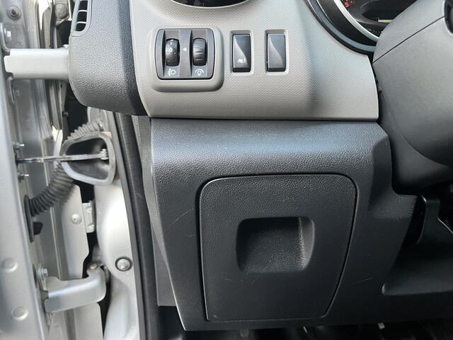 Renault TRAFIC Passenger 1.6 dCi BTW / BPM vrij marge Euro 6 Airco Cruise control Navigatie PDC 1e eigenaar Combi Kombi Passenger Groepsvervoer Lengte 2 Taxi Personenbus