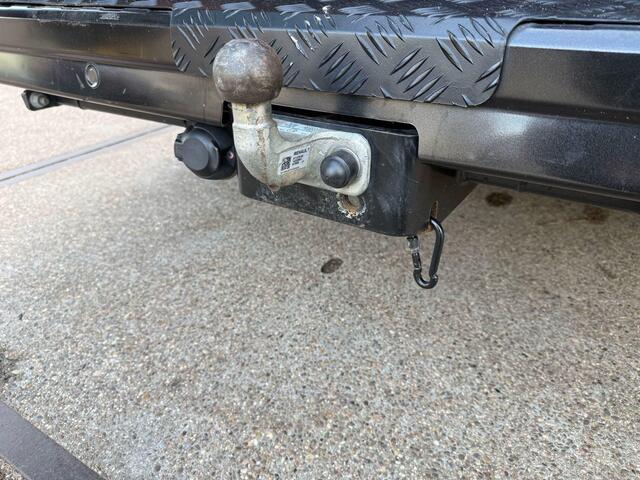 Renault TRAFIC 2.0 dCi 170 T29 L2H1 DC Luxe Black Edition