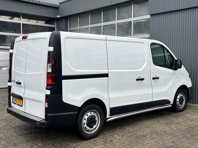 Renault TRAFIC 2.0 dCi L1H1 120pk Bouwjaar 08-07-2021 Airco Cruise controle 3-Persoons Telefoonverbinding Parkeersensoren achter Sitebars 1e eigenaar Euro 6 Dealer onderhouden